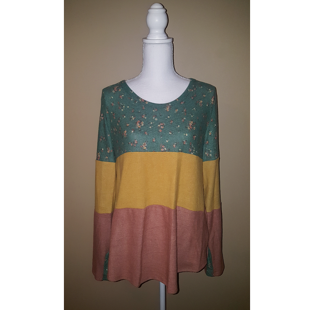 Color Block Long Sleeve Top