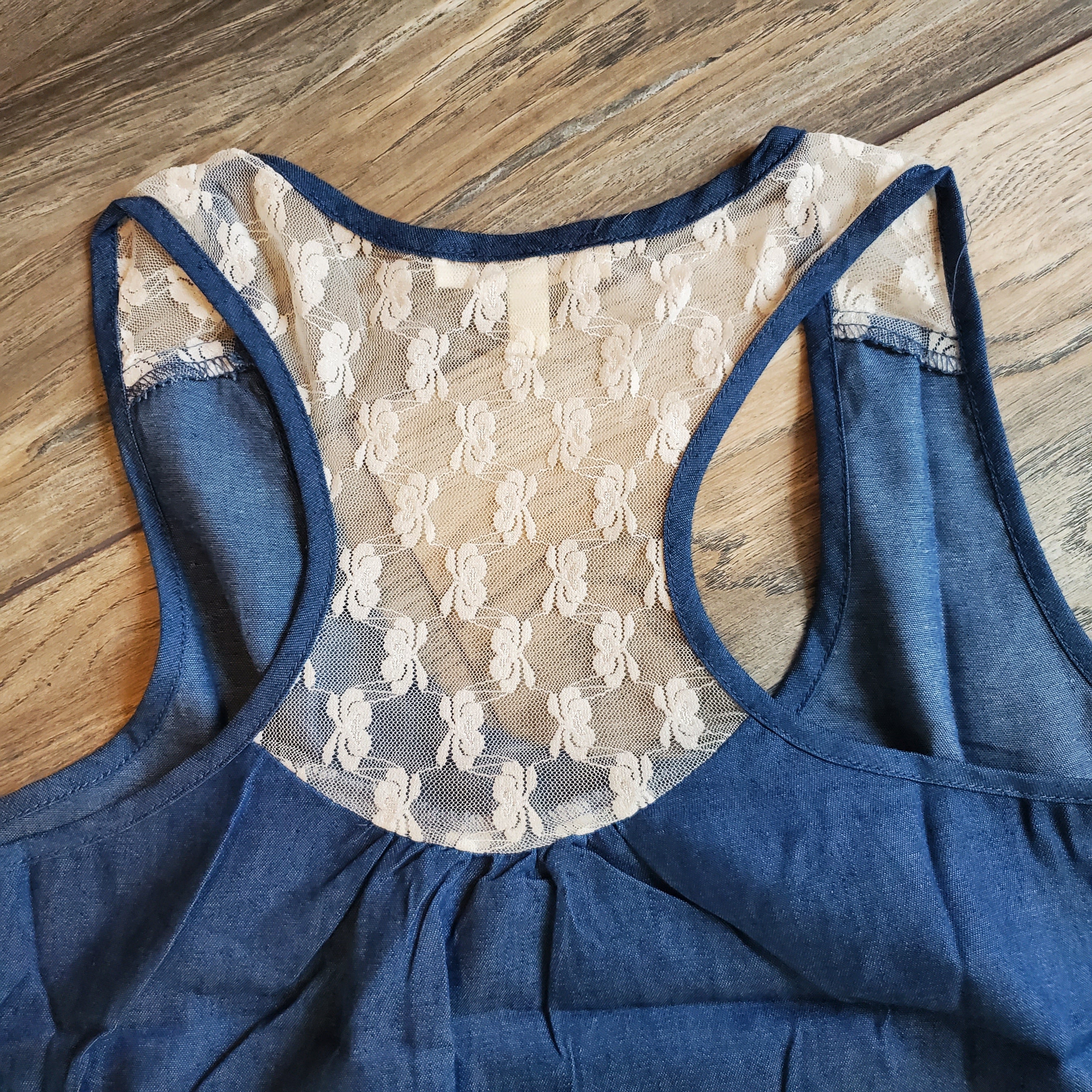 Sleeveless Chambray Scoop Neck Top