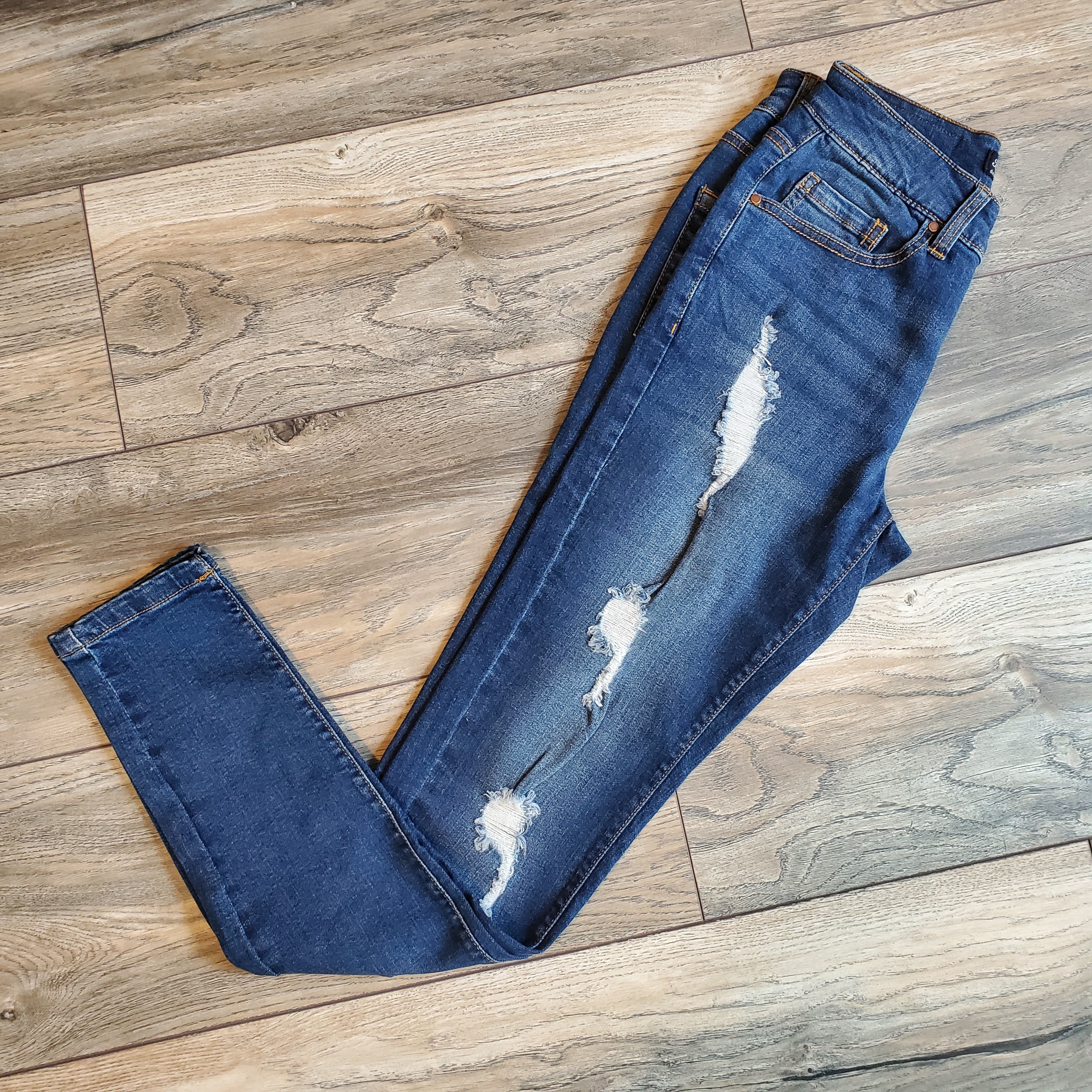 Distressed Skinny Jeans