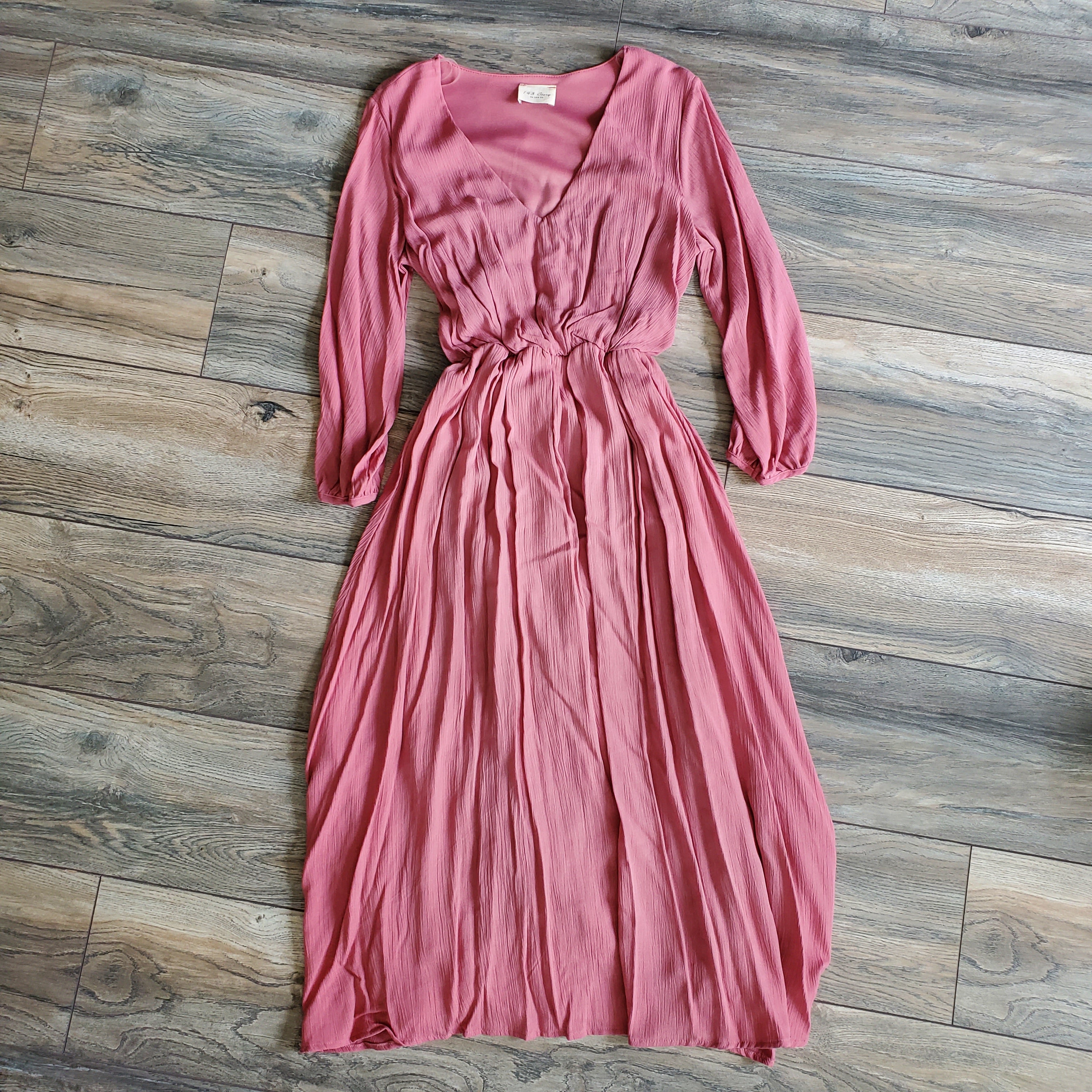 Crinkle Woven V-Neck Dress
