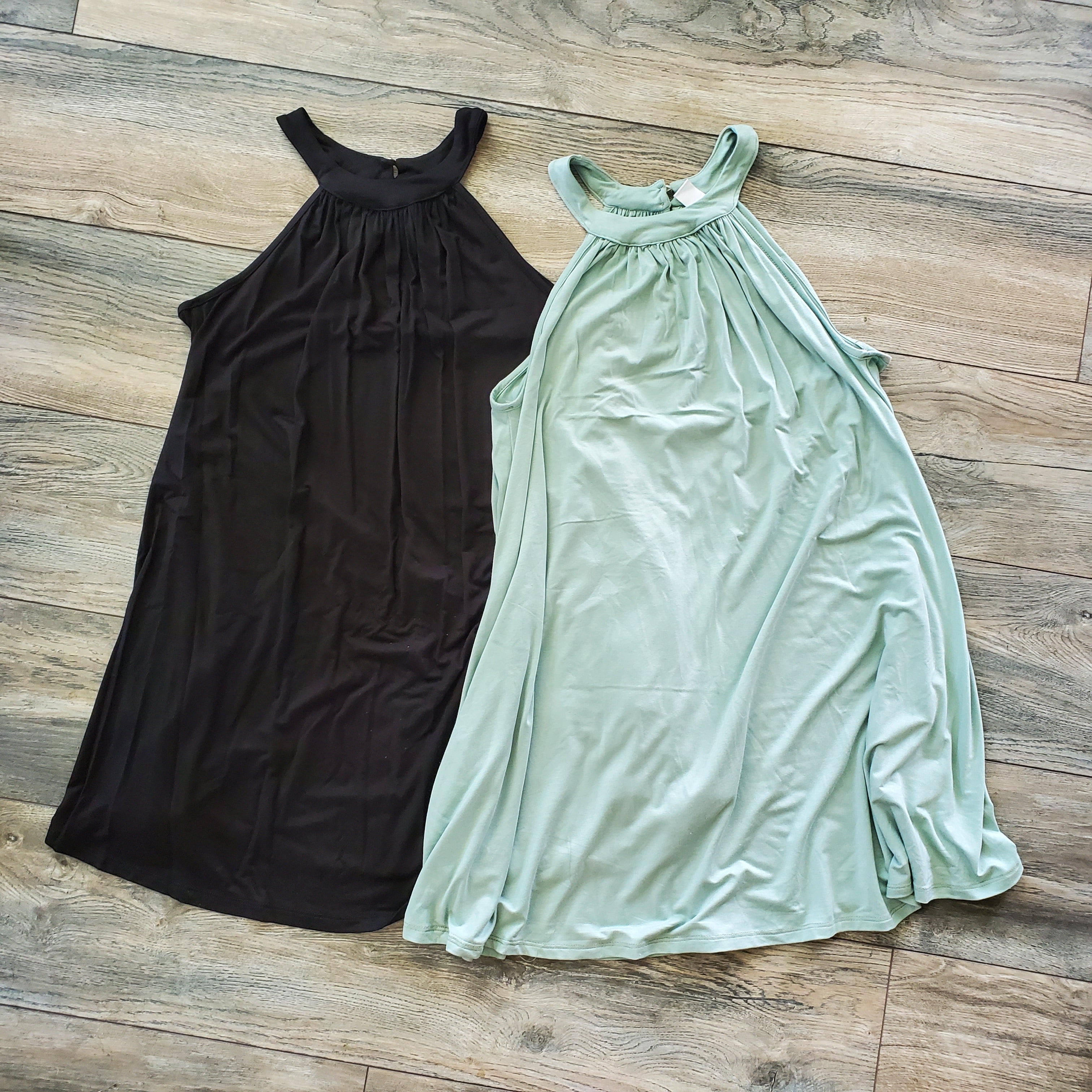 Solid Keyhole Back Dress