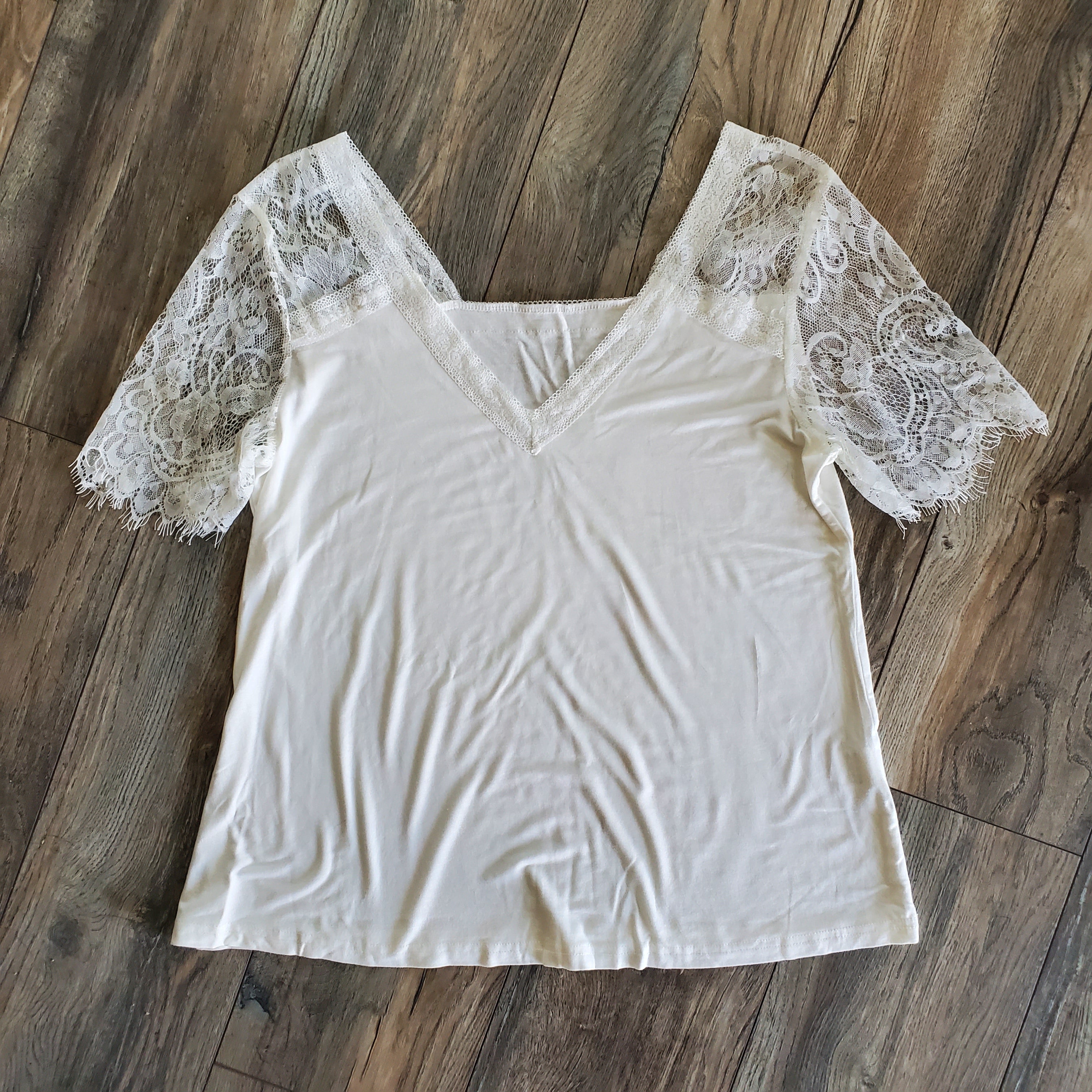 Lace Short Sleeve V-Neck Top (medium)