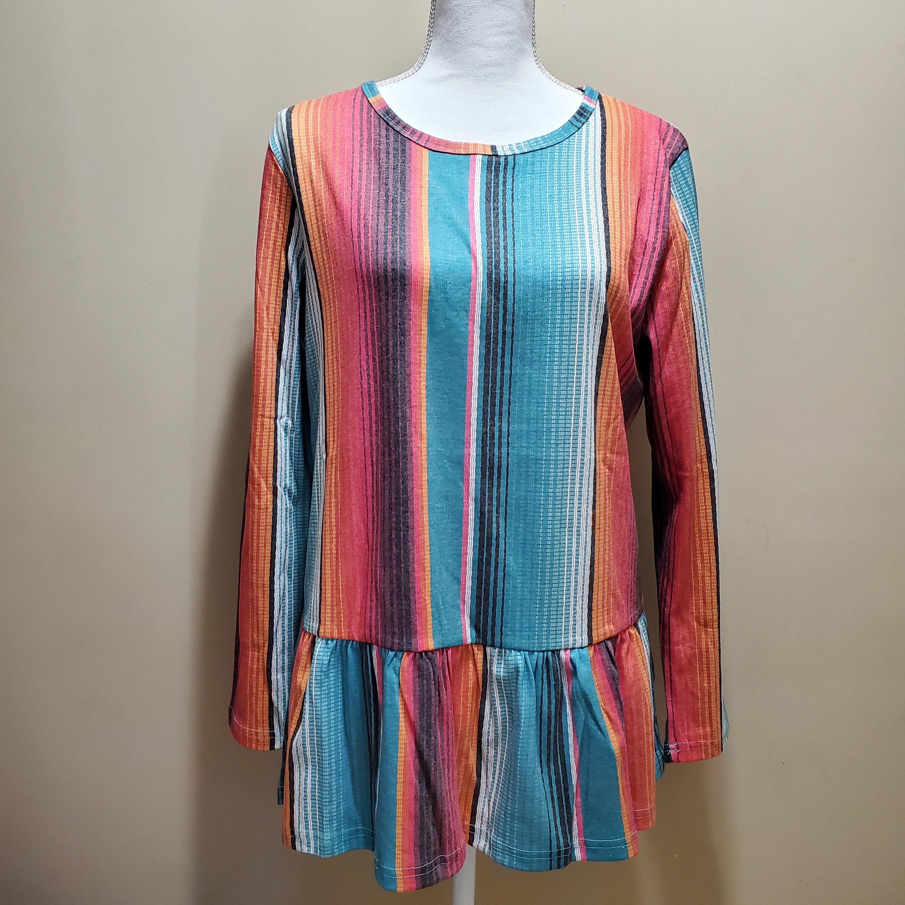 Des Moines Ruffle Top ** Serape