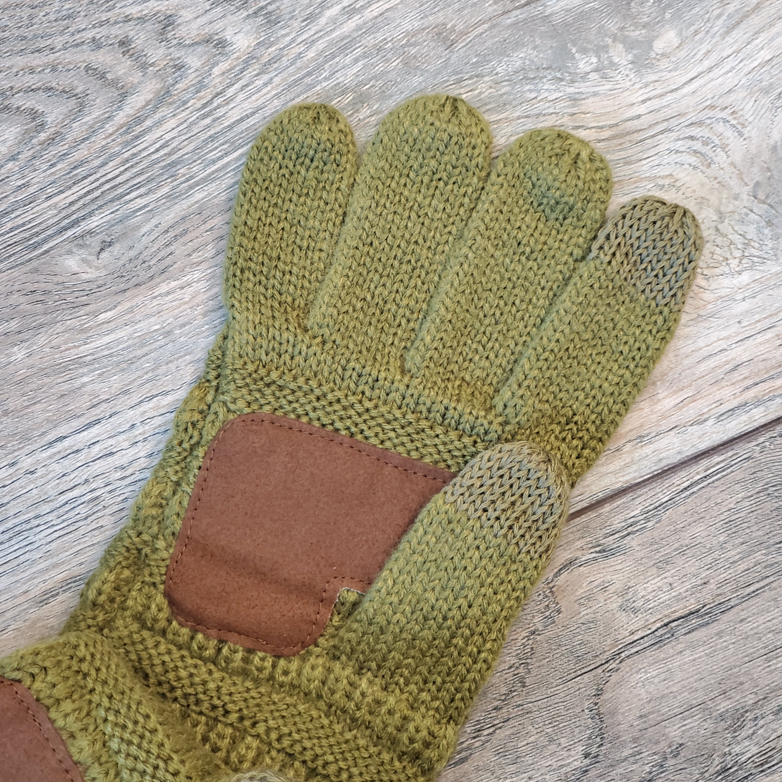 CC Knit Touch Gloves
